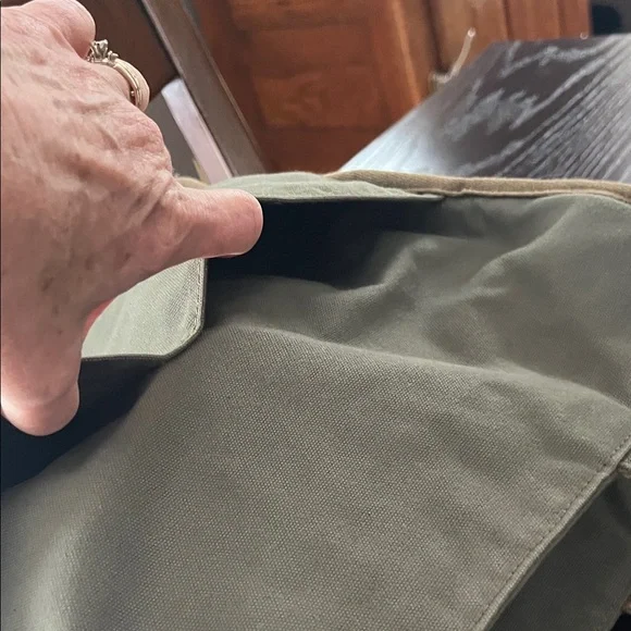 Feed Olive Green Tote Bag - Picture 4 of 16